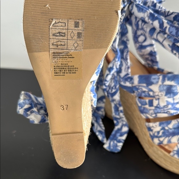 H&M Elegant Blue Patterned Wedge Sandals Sz 37/6.5 - Picture 9 of 14